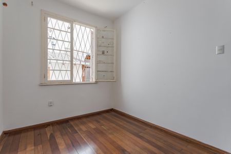 Quarto de casa à venda com 2 quartos, 59m² em Navegantes, Porto Alegre