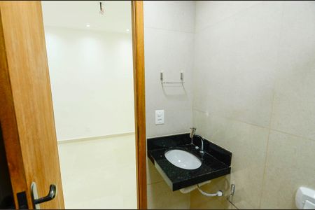 Banheiro de kitnet/studio à venda com 1 quarto, 27m² em Tijuca, Rio de Janeiro