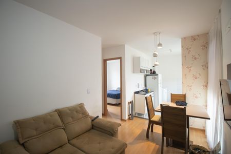 Sala de apartamento para alugar com 2 quartos, 48m² em Vila Lage, São Gonçalo