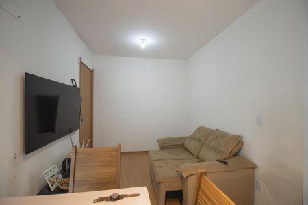 Sala de apartamento para alugar com 2 quartos, 48m² em Vila Lage, São Gonçalo