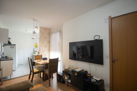 Sala de apartamento para alugar com 2 quartos, 48m² em Vila Lage, São Gonçalo