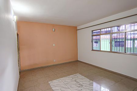 Casa à venda com 4 quartos, 210m² em Taquara, Rio de Janeiro