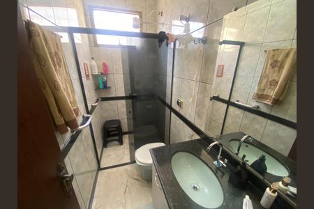 Casa à venda com 3 quartos, 360m² em Copacabana, Belo Horizonte