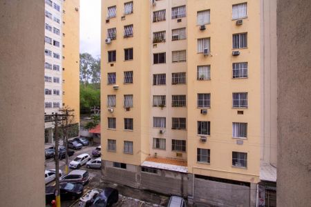 Vista da Sala de apartamento para alugar com 2 quartos, 56m² em Alcantara, São Gonçalo