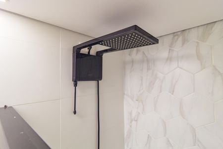 Detalhe - Banheiro de kitnet/studio para alugar com 1 quarto, 27m² em Vila Invernada, São Paulo