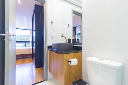 Detalhe - Banheiro de kitnet/studio para alugar com 1 quarto, 27m² em Vila Invernada, São Paulo