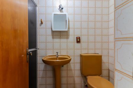 Banheiro de apartamento para alugar com 2 quartos, 56m² em Jardim Bonfiglioli, São Paulo