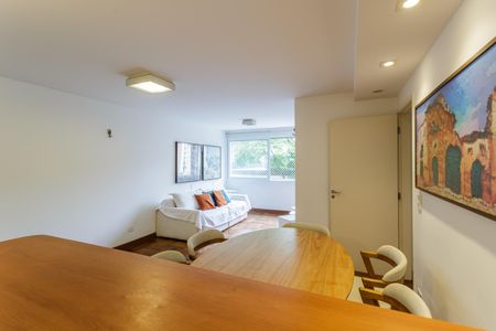 Sala de apartamento à venda com 3 quartos, 98m² em Moema, São Paulo