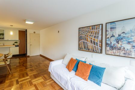 Sala de apartamento à venda com 3 quartos, 98m² em Moema, São Paulo
