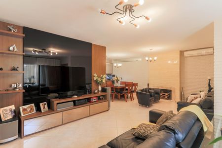 Sala de casa à venda com 3 quartos, 250m² em Brooklin, São Paulo