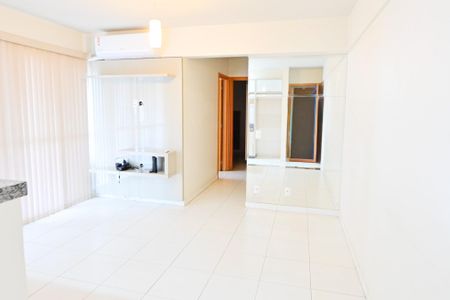 Sala de apartamento para alugar com 2 quartos, 57m² em Parque Amazonia, Goiânia