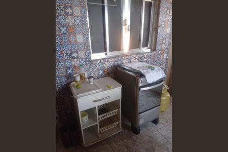 Cozinha de apartamento para alugar com 1 quarto, 50m² em Covanca, São Gonçalo