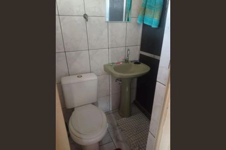 Banheiro de apartamento para alugar com 1 quarto, 50m² em Covanca, São Gonçalo