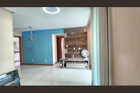 Sala de apartamento para alugar com 2 quartos, 75m² em Pituba, Salvador