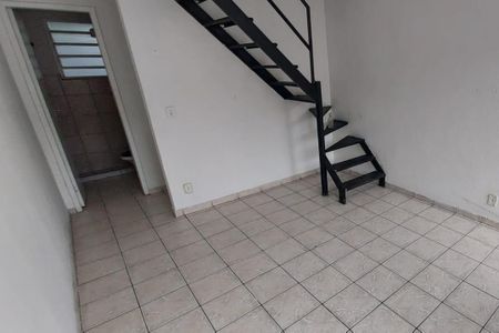 Sala de casa para alugar com 2 quartos, 60m² em Chácaras Arcampo, Duque de Caxias