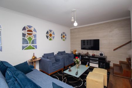 Sala de casa à venda com 3 quartos, 140m² em Vila Cavaton, São Paulo