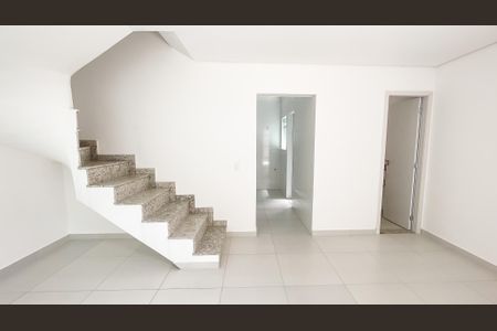 Sala de casa à venda com 3 quartos, 192m² em Jardim Santa Ines, São Paulo