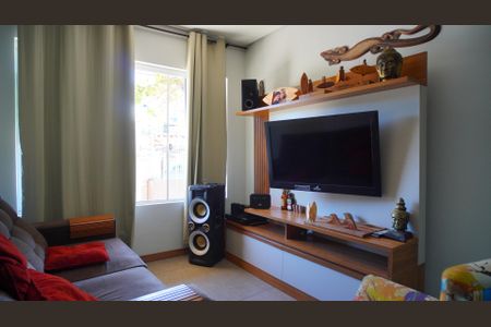 Sala 1 de casa para alugar com 4 quartos, 190m² em Jardim Leopoldina, Porto Alegre