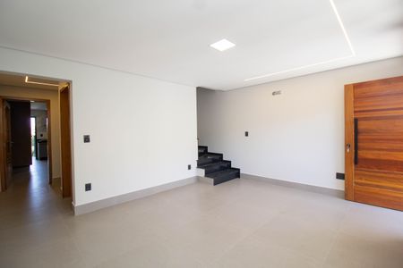 Sala de casa à venda com 3 quartos, 204m² em Vila America, São Paulo