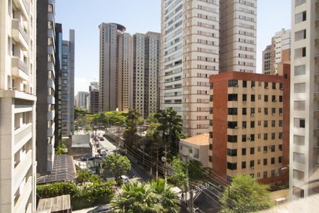 Vista de apartamento à venda com 2 quartos, 70m² em Chácara Itaim, São Paulo