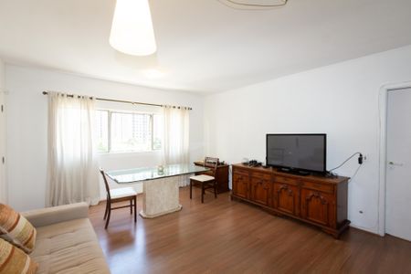 Sala de apartamento à venda com 2 quartos, 70m² em Chácara Itaim, São Paulo