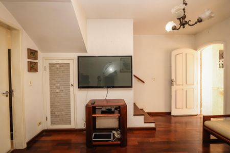 Sala de casa de condomínio à venda com 2 quartos, 90m² em Vila Suzana, São Paulo