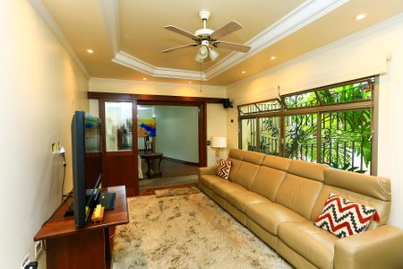 sala 2 de casa para alugar com 5 quartos, 450m² em Jardim Guedala, São Paulo