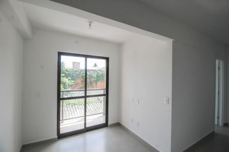 Sala de apartamento para alugar com 2 quartos, 50m² em Nossa Senhora das Gracas, Nova Iguaçu