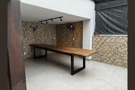 Sala de casa à venda com 4 quartos, 200m² em Vila Triangulo, Betim