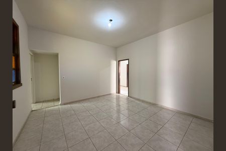 Sala de casa para alugar com 4 quartos, 238m² em Alto Caiçaras, Belo Horizonte