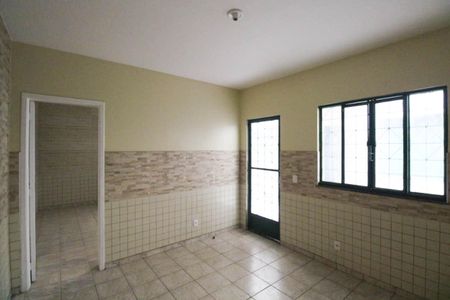 Sala de casa para alugar com 1 quarto, 40m² em Guaratiba, Rio de Janeiro