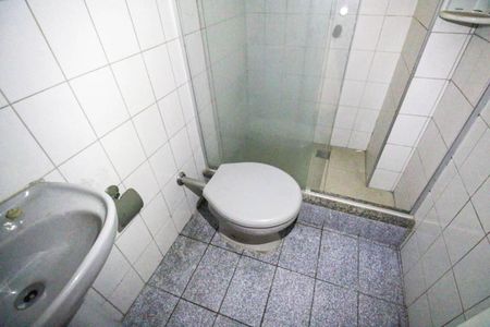 Banheiro de casa para alugar com 1 quarto, 40m² em Guaratiba, Rio de Janeiro