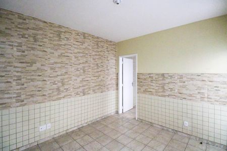 Sala de casa para alugar com 1 quarto, 40m² em Guaratiba, Rio de Janeiro