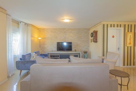 Sala de casa à venda com 3 quartos, 170m² em Niterói, Canoas