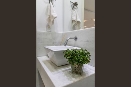 Lavabo de casa à venda com 3 quartos, 127m² em Buritis, Belo Horizonte