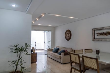 Sala de casa à venda com 3 quartos, 127m² em Buritis, Belo Horizonte