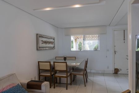 Sala de casa à venda com 3 quartos, 127m² em Buritis, Belo Horizonte