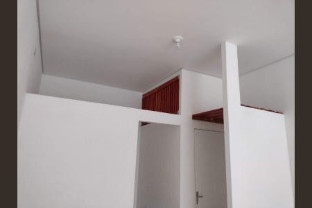 Foto 07 de casa à venda com 2 quartos, 109m² em Jardim Tupanci, Barueri