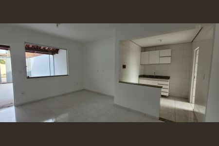 Sala de casa para alugar com 2 quartos, 90m² em Marajoara, Betim