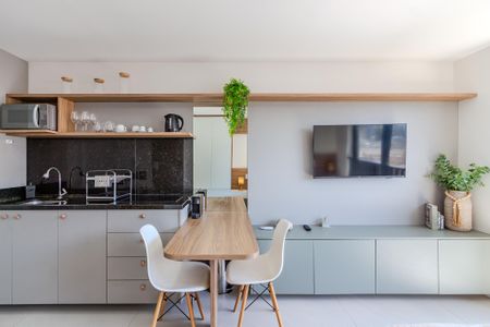 Sala/Quarto de kitnet/studio para alugar com 1 quarto, 30m² em Auxiliadora, Porto Alegre