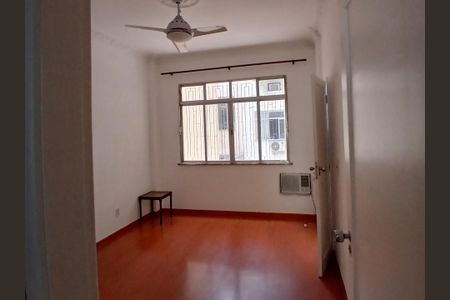 Suíte de apartamento para alugar com 4 quartos, 140m² em Icaraí, Niterói