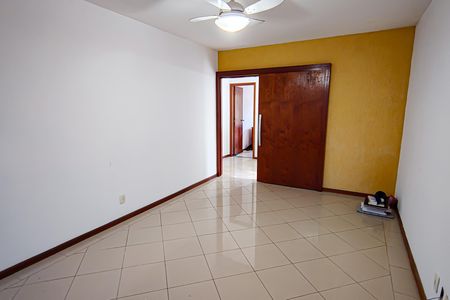 sala de casa à venda com 3 quartos, 150m² em Anil, Rio de Janeiro