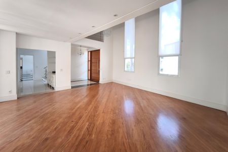 Sala de Estar de casa de condomínio para alugar com 6 quartos, 459m² em Swiss Park, Campinas