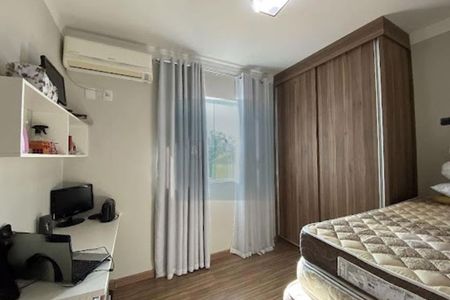 Casa à venda com 3 quartos, 210m² em Parque Residencial Almerinda Chaves, Jundiaí