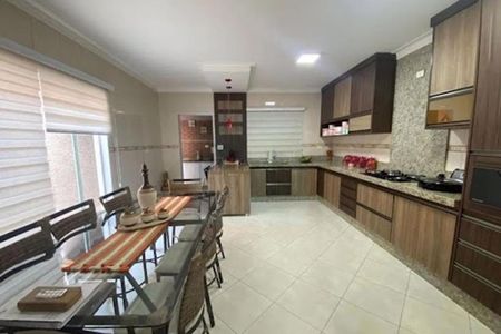 Casa à venda com 3 quartos, 210m² em Parque Residencial Almerinda Chaves, Jundiaí