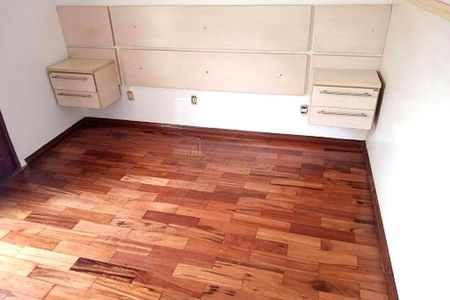 Casa à venda com 3 quartos, 207m² em Jardim do Lago, Jundiaí