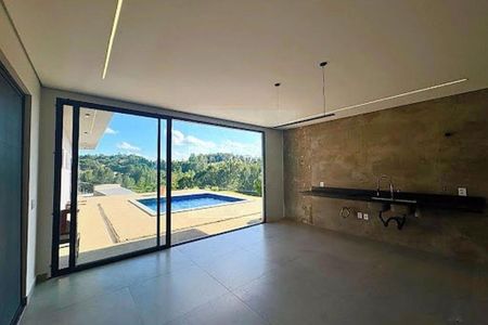 Casa à venda com 3 quartos, 250m² em Jardim Rosaura, Jundiaí
