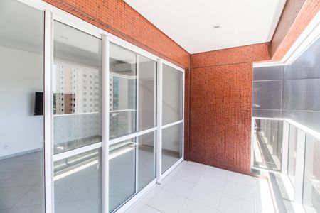 Varanda de apartamento à venda com 1 quarto, 55m² em Empresarial 18 do Forte, Barueri