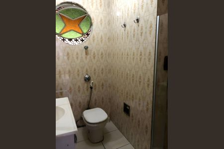 Banheiro de apartamento à venda com 3 quartos, 76m² em Carlos Prates, Belo Horizonte