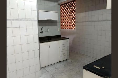 Cozinha de apartamento à venda com 3 quartos, 76m² em Carlos Prates, Belo Horizonte